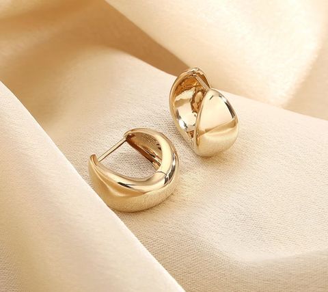 Minimalist Gold Studs: Guide, Tips, Insights & Facts