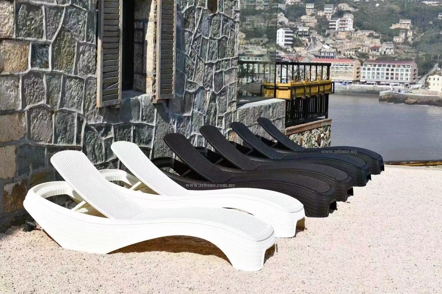 Poolside Sun Loungers Guide: Tips, Insights & Advice